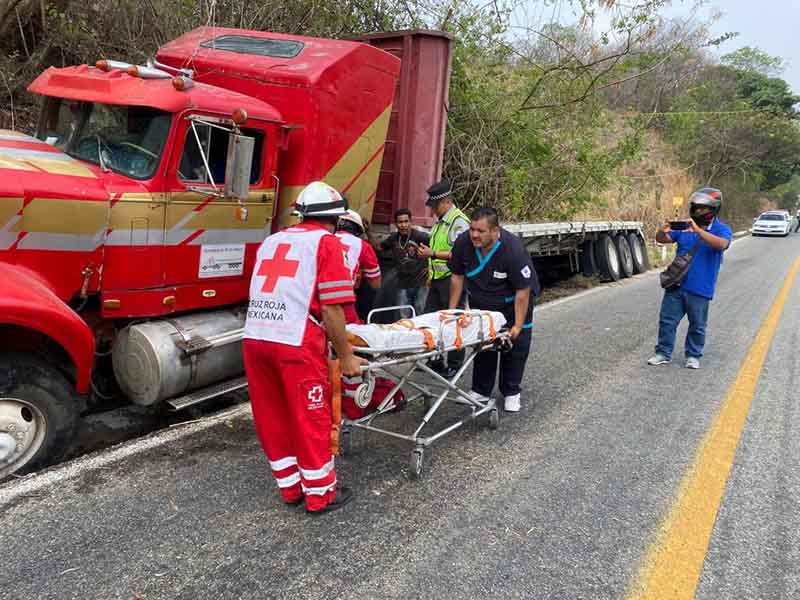 Trailero Se Sale Del Camino Diario De Chiapas