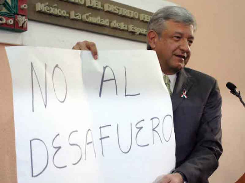 FOTO PODER Y DINERO
