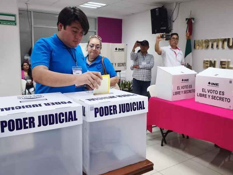 FOTO EL CRISTALAZO