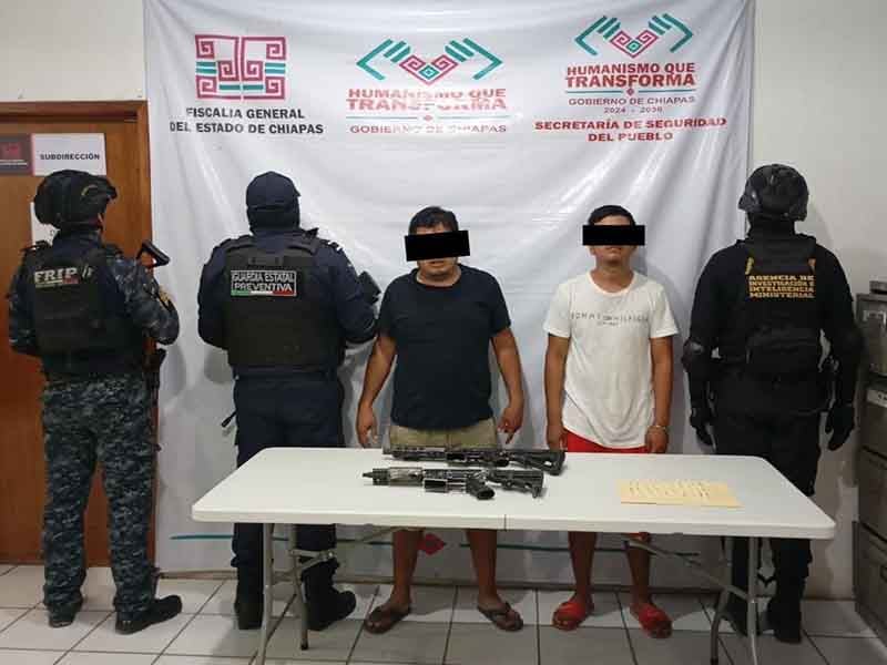 Caen con droga y armas