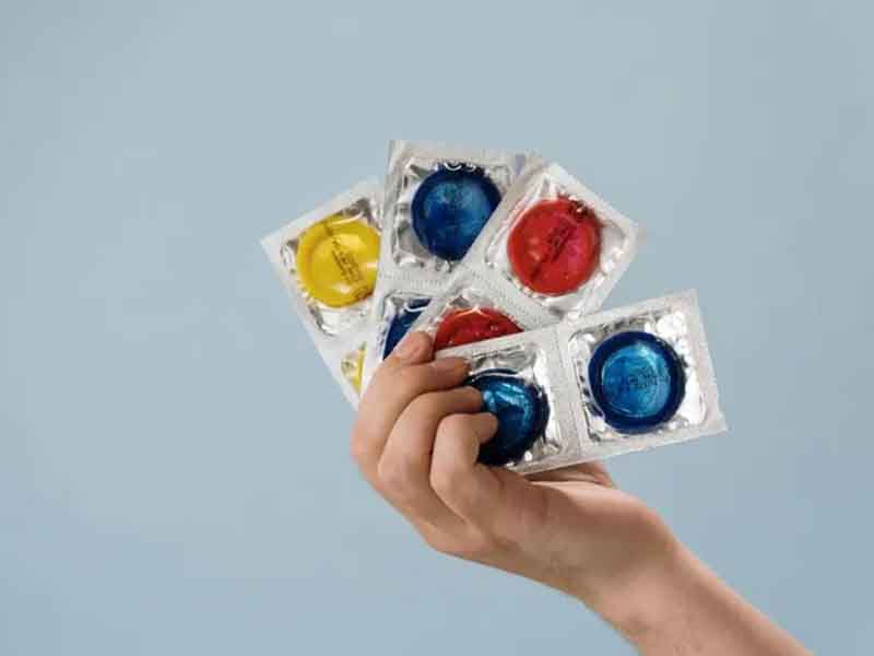 condones