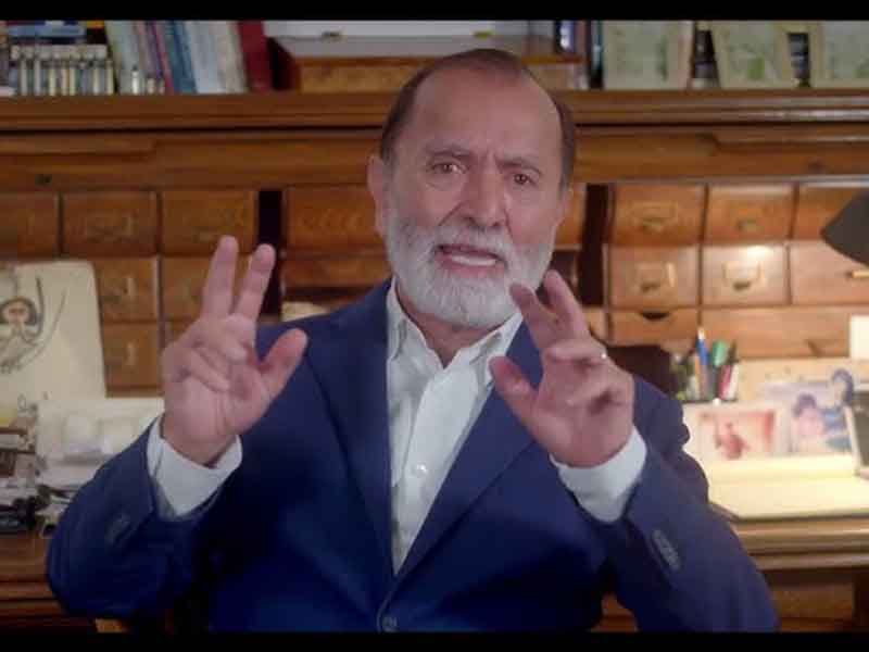 FOTO ESTRICTAMENTE PERSONAL