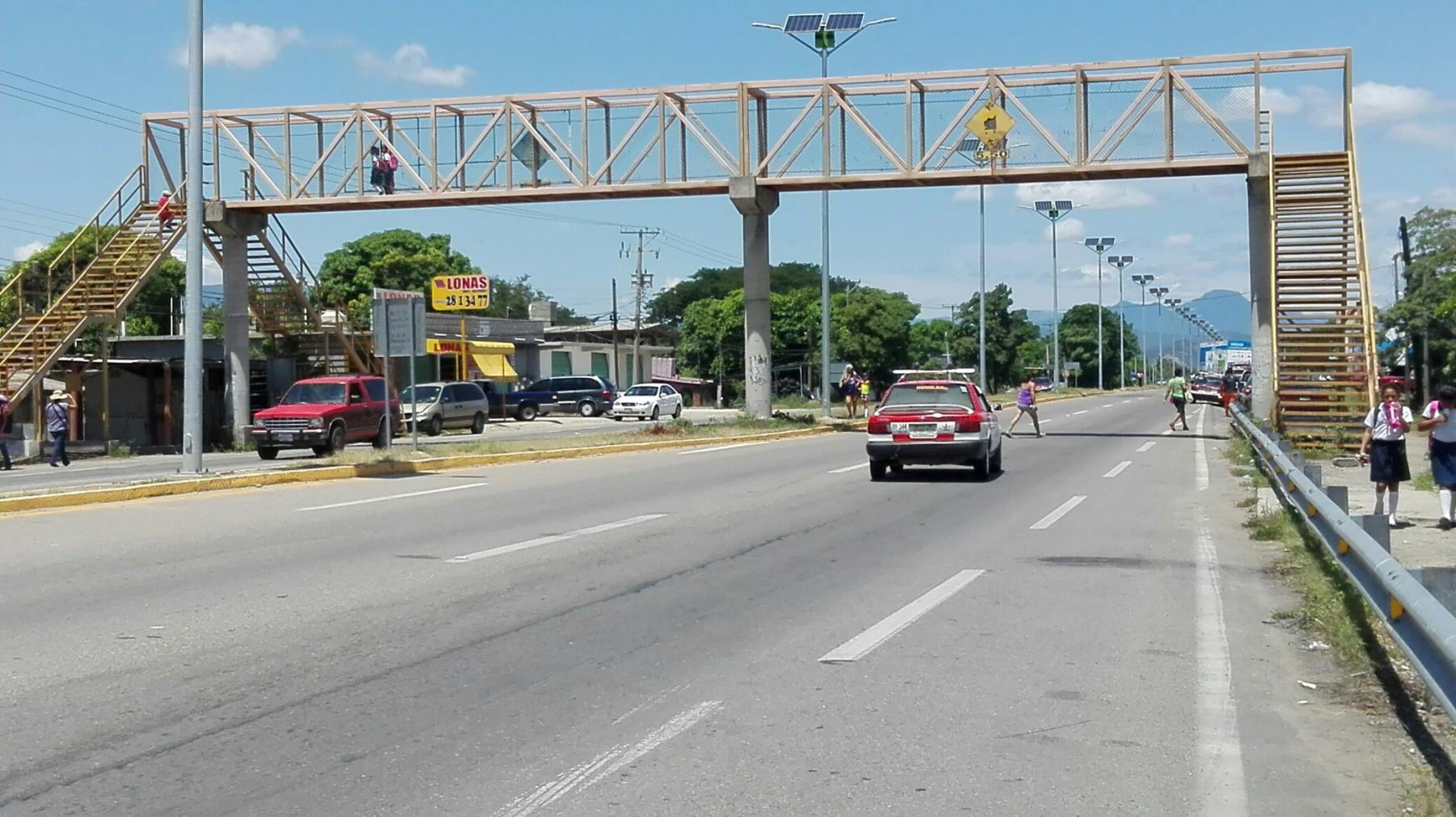 Pasacables Tipo Puente – Peatonal